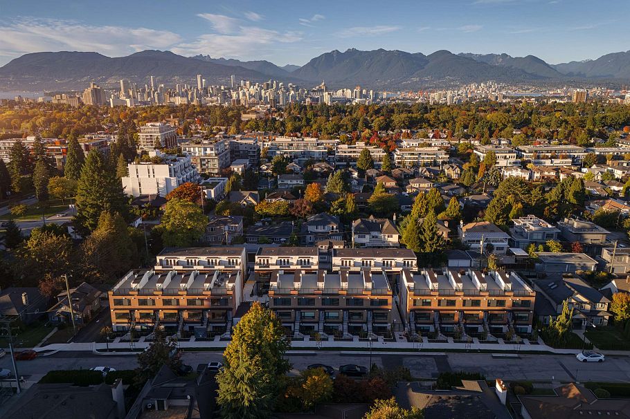 121 471 W 28th Avenue Vancouver, BC - 1