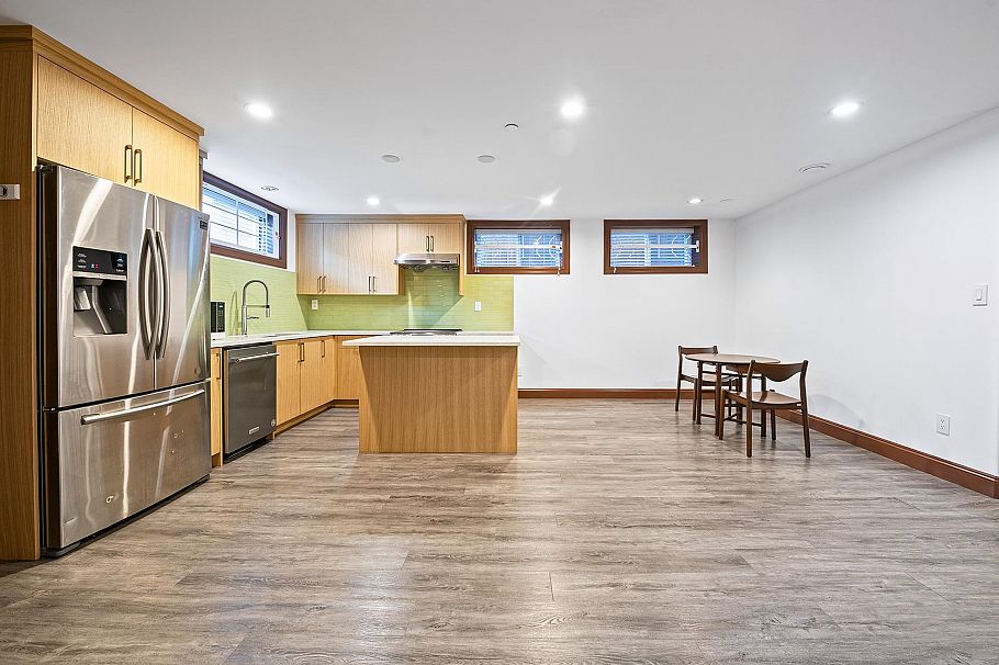 3941 W 19th Avenue Vancouver, BC - 29