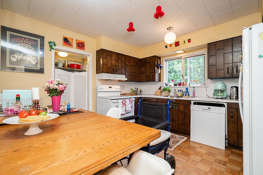 6138 Granville Street Vancouver, BC - 9