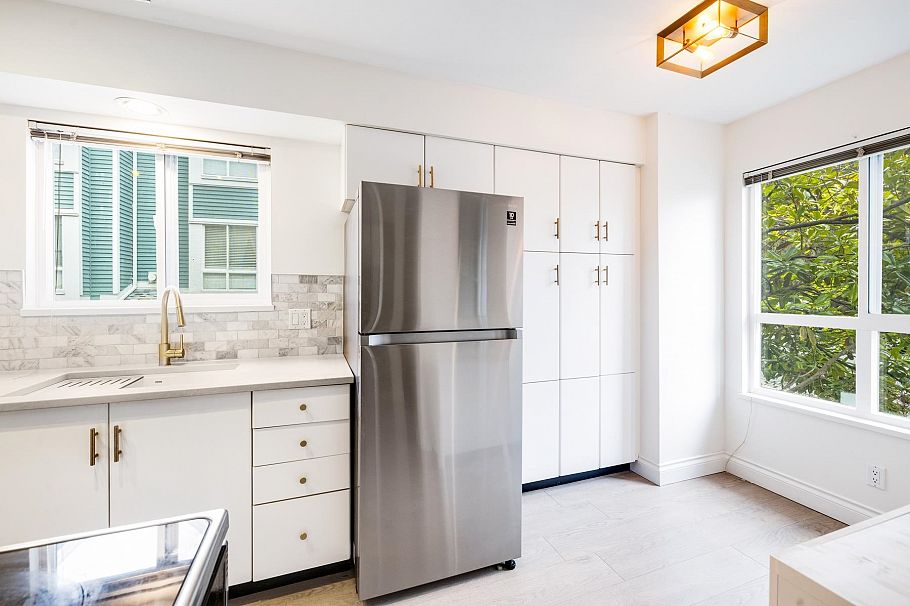 8431 JELLICOE STREET, Vancouver BC V5S 2J4 Vancouver, BC - 8