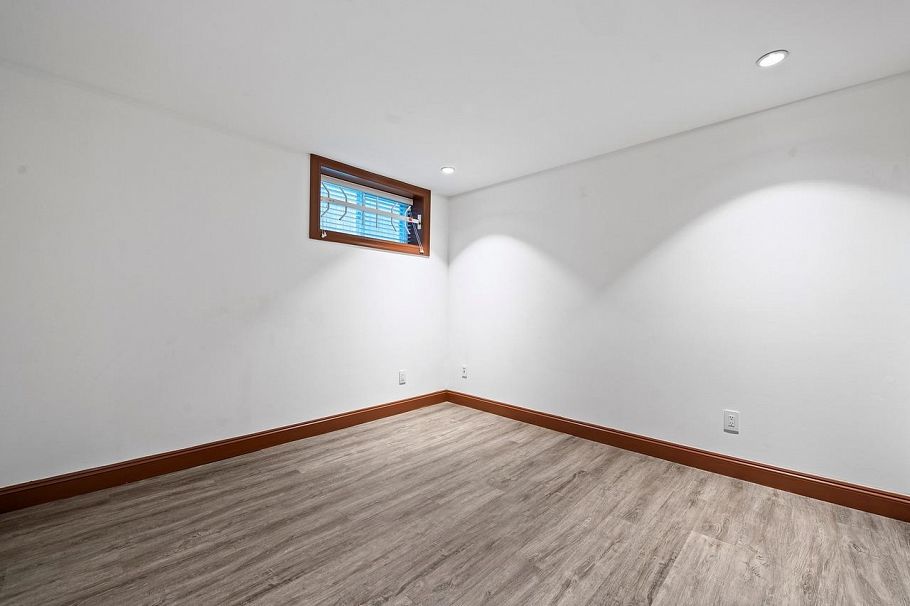 3941 W 19th Avenue Vancouver, BC - 33