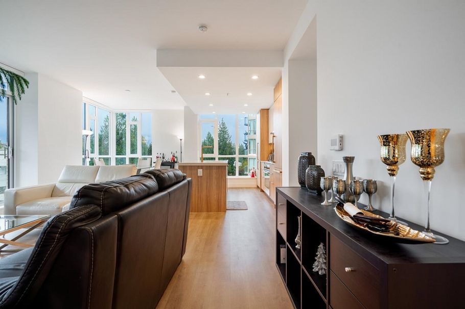 303 2375 Emery Court North Vancouver, BC - 10