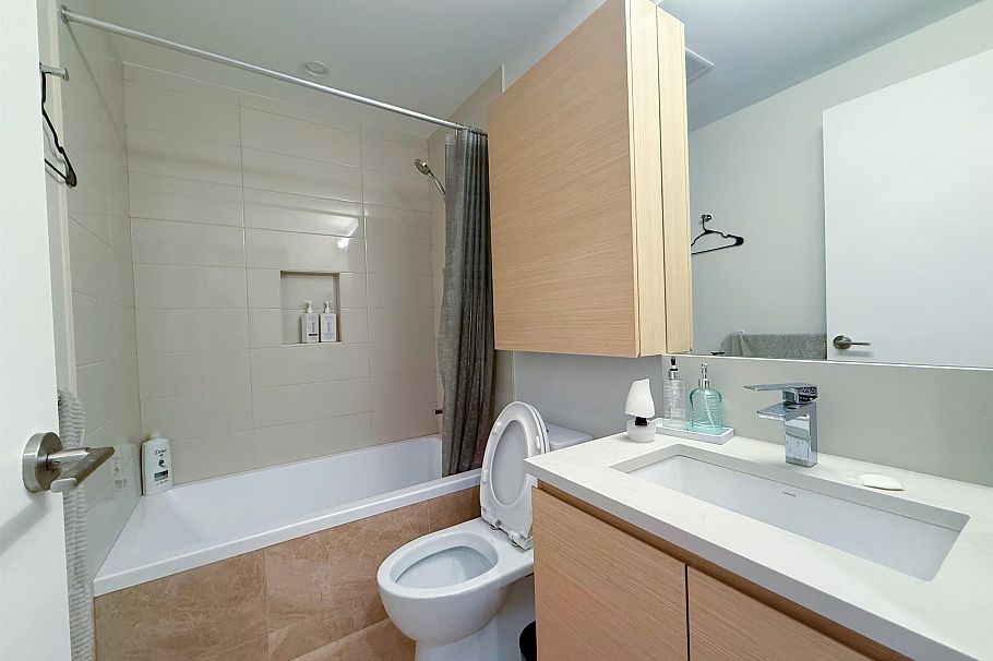 2009 2108 Gilmore Avenue Burnaby, BC - 11