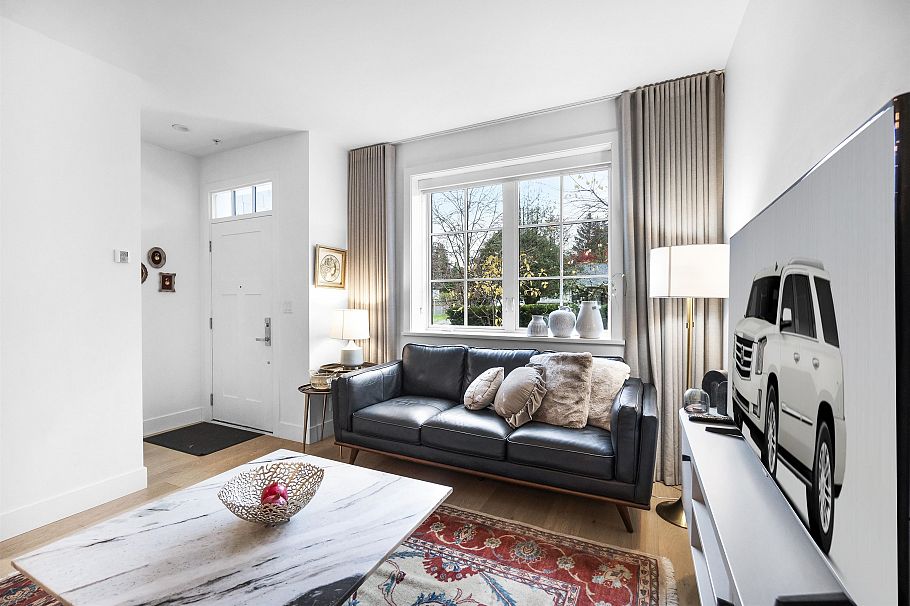 5 1133 Ridgewood Drive North Vancouver, BC - 6