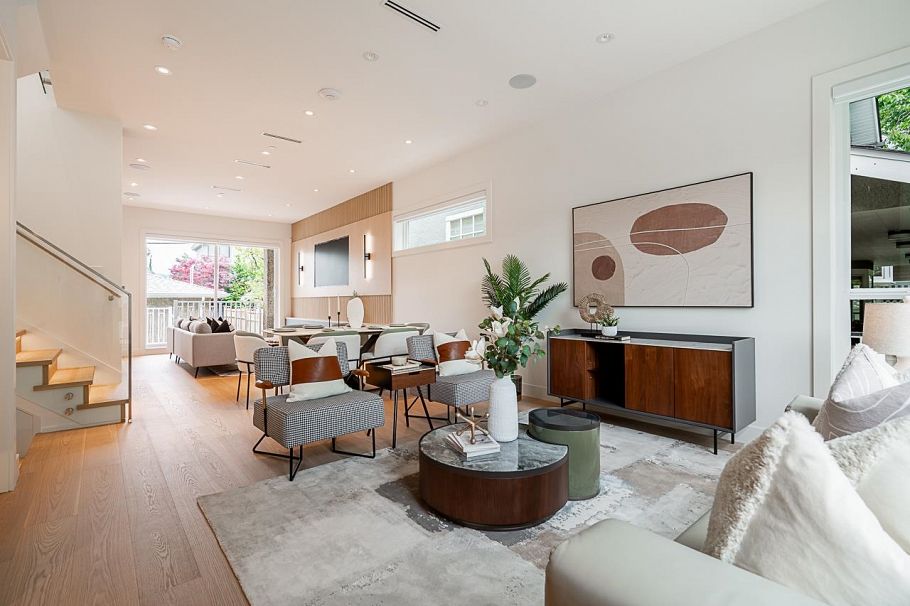 2561 W 2nd Avenue Vancouver, BC - 8