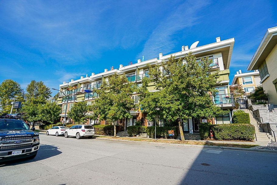 76 728 W 14th Street North Vancouver, BC - 37