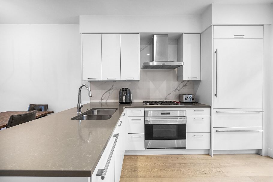 5 1133 Ridgewood Drive North Vancouver, BC - 15