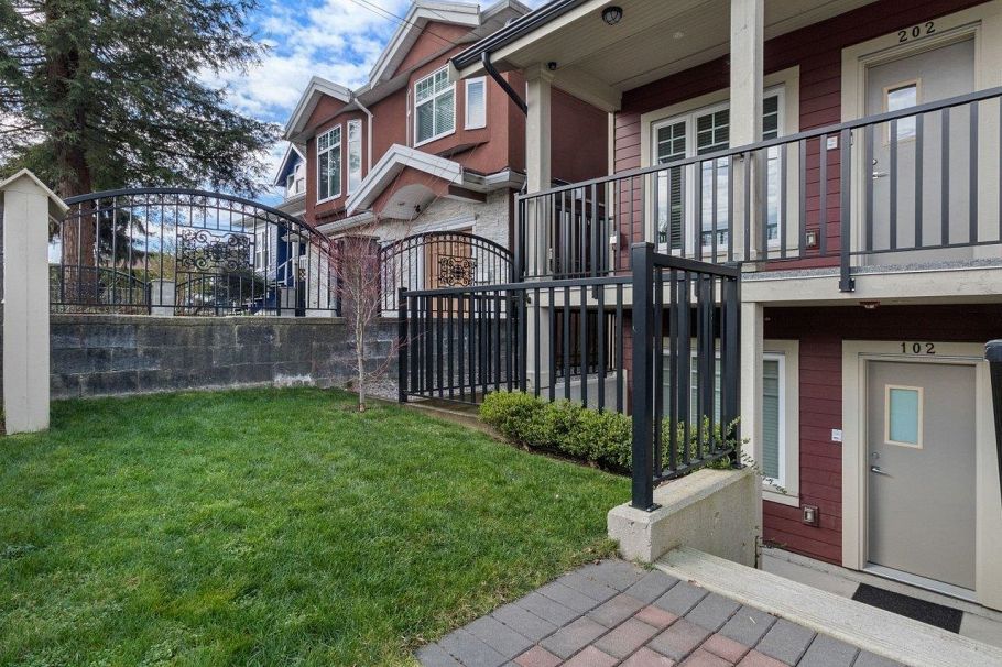 102 4577 Slocan Street Vancouver, BC - 22