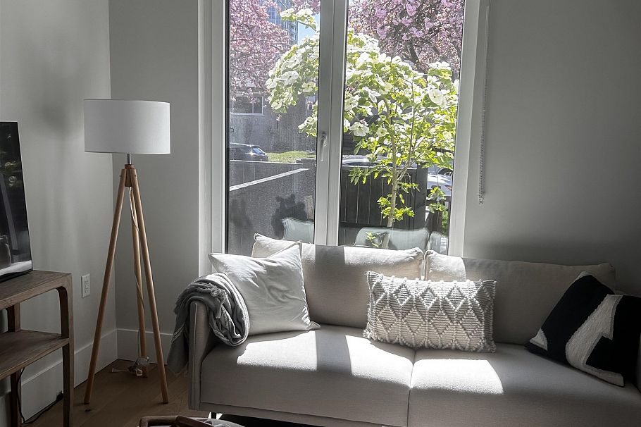 1341 E 21st Avenue Vancouver, BC - 16