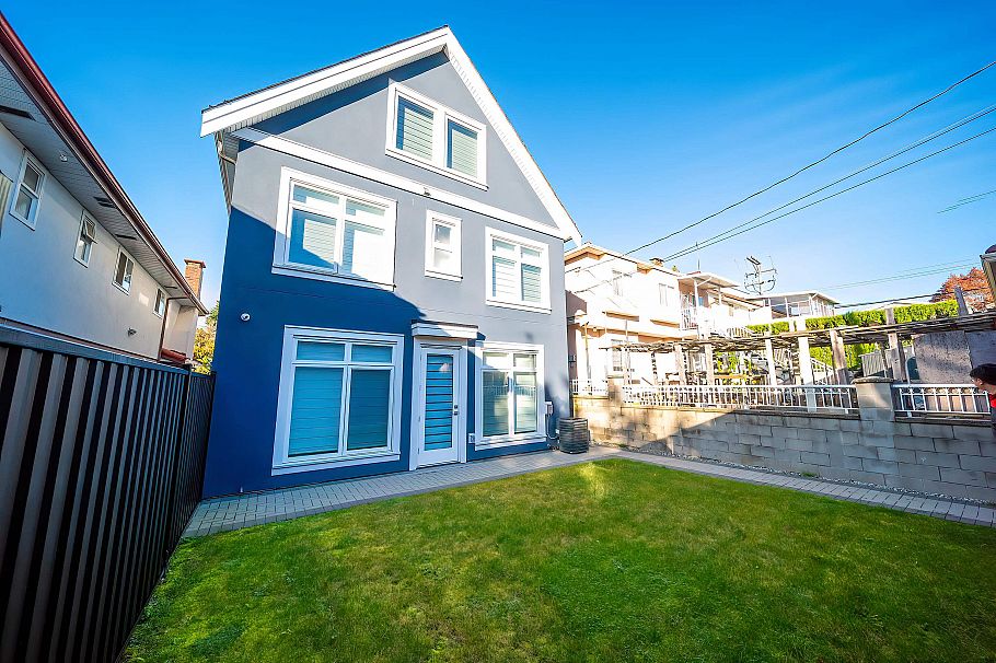 5350 Lanark Street Vancouver, BC - 2