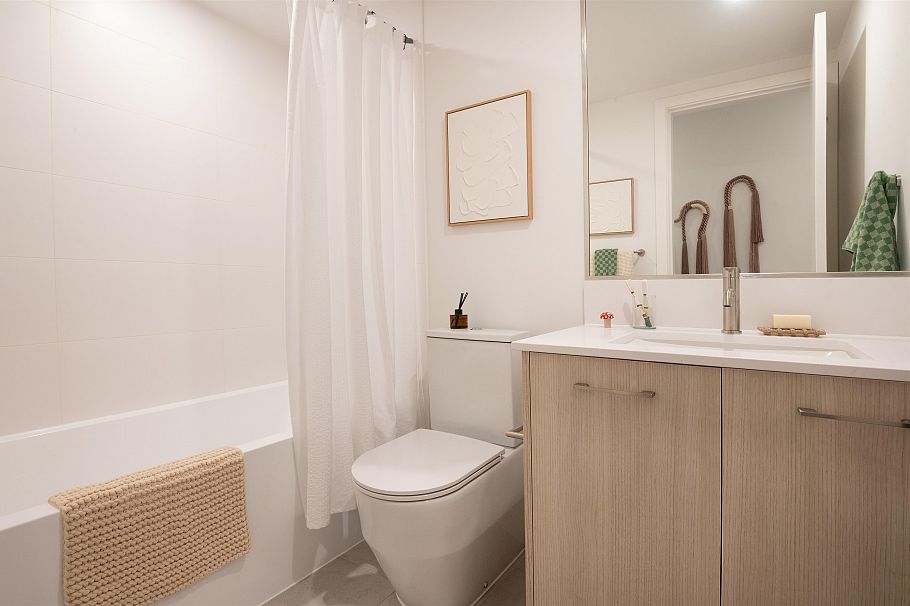 110 946 Lytton Street North Vancouver, BC - 11