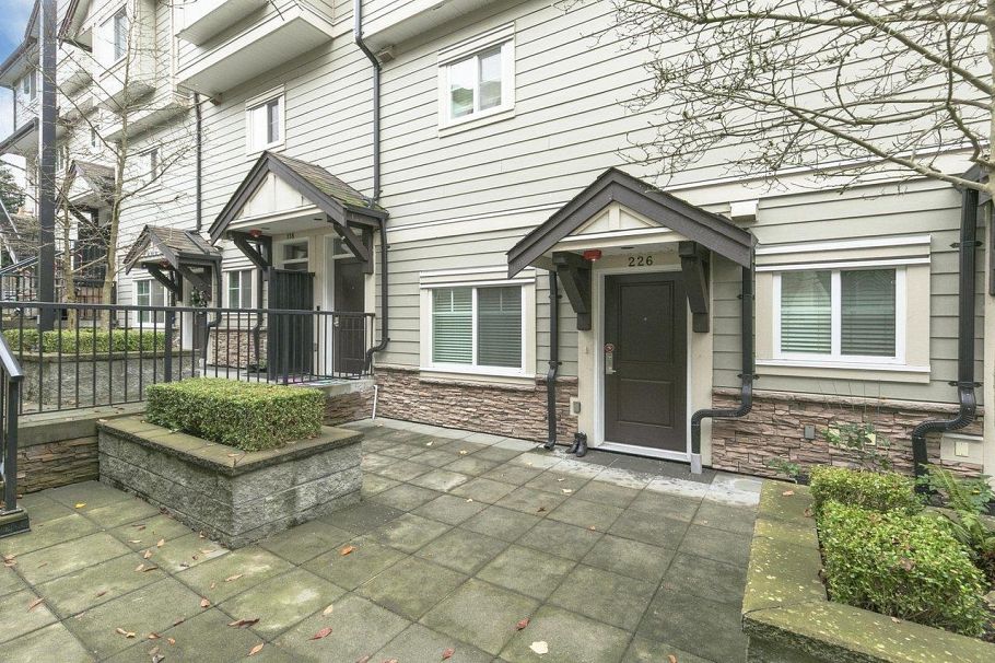 226 3888 Norfolk Street Burnaby, BC - 2