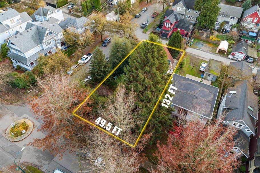 104 W 11th Avenue Vancouver, BC - 1