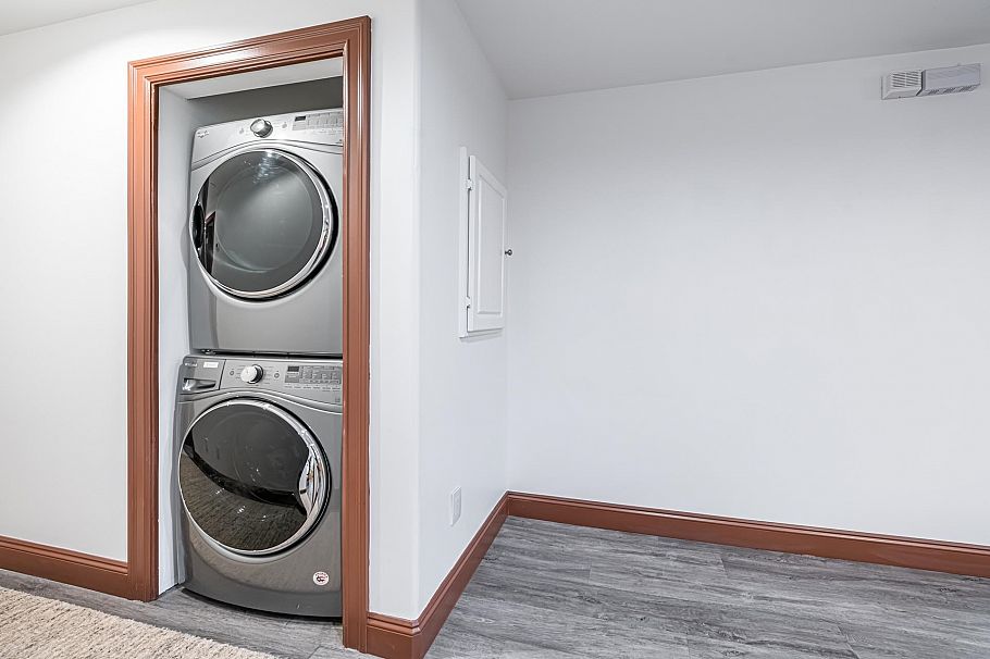 3941 W 19th Avenue Vancouver, BC - 35