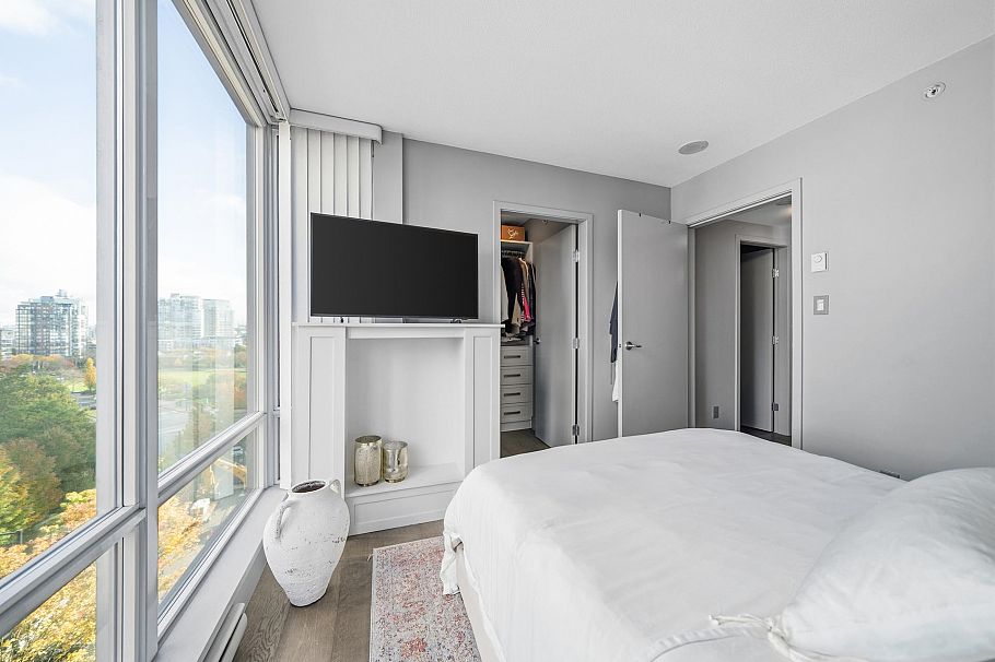 906 1438 Richards Street Vancouver, BC - 4