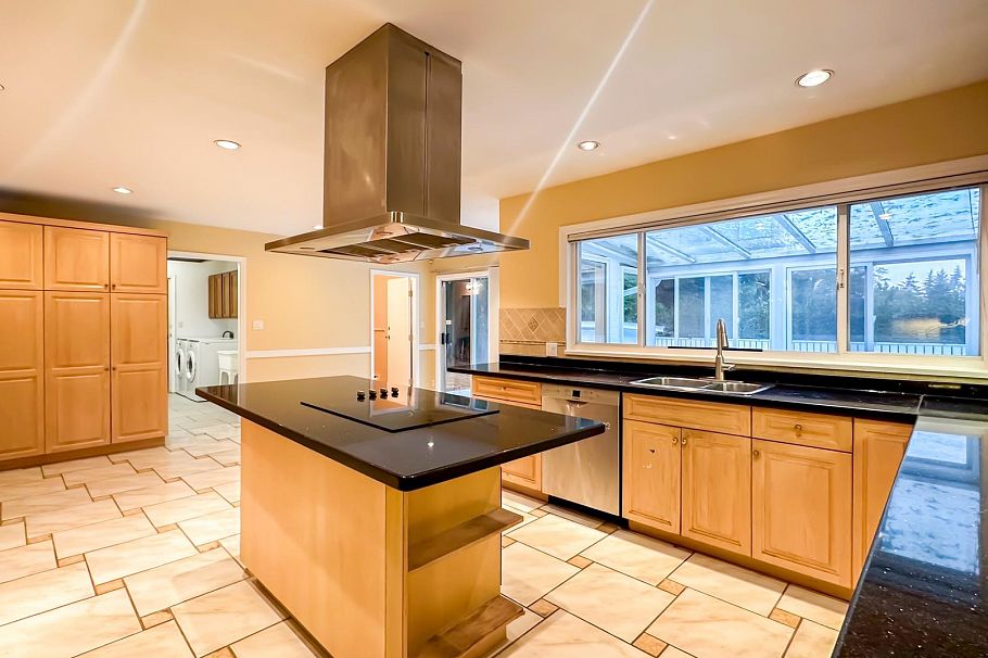 3522 SW Marine Drive Vancouver, BC - 9