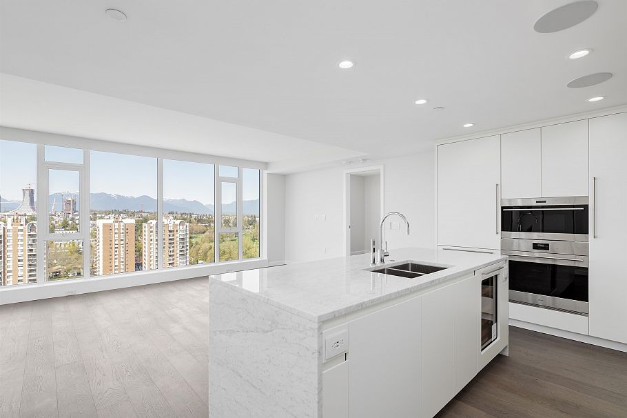 1706 7418 Paulson Street Vancouver, BC - 3