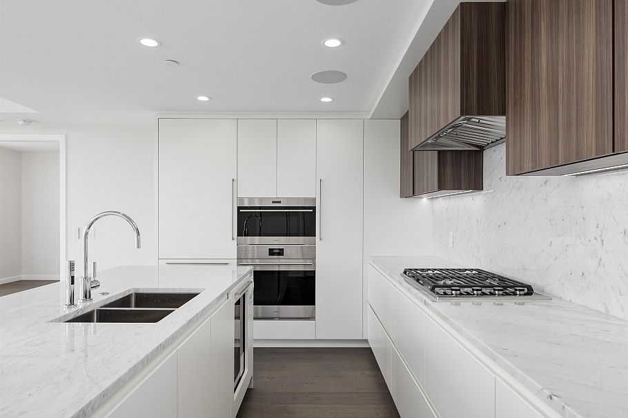 1706 7418 Paulson Street Vancouver, BC - 2