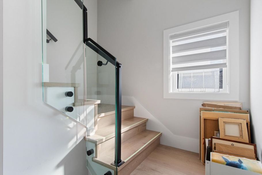 2558 Dundas Street Vancouver, BC - 14