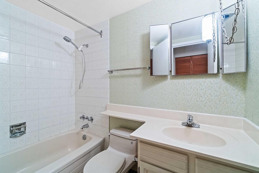 102 1352 W 10th Avenue Vancouver, BC - 21