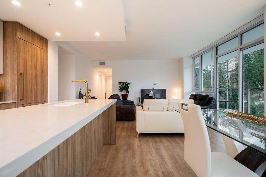 303 2375 Emery Court North Vancouver, BC - 7