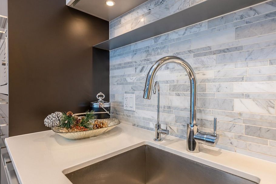 2406 8031 Nunavut Lane Vancouver, BC - 3