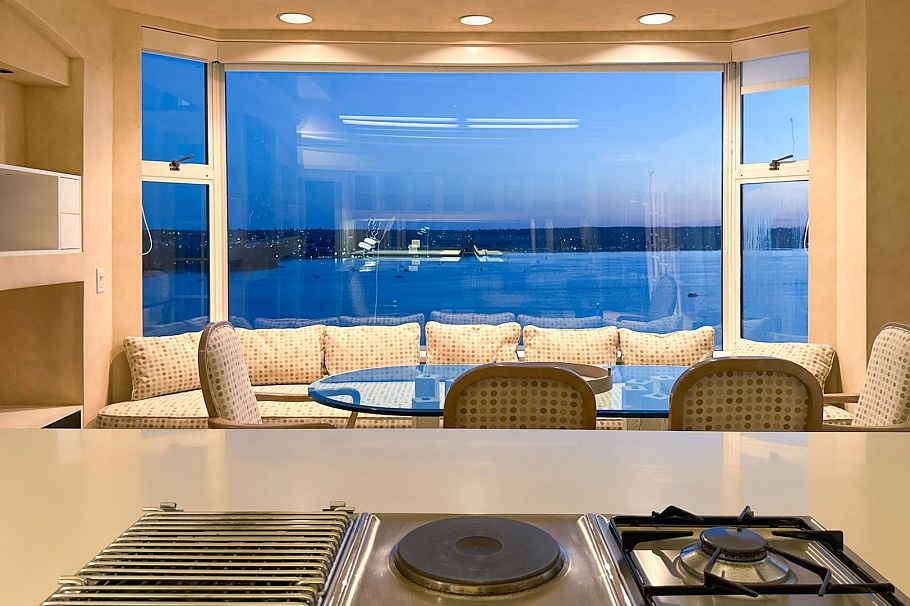 17 1861 Beach Avenue Vancouver, BC - 12