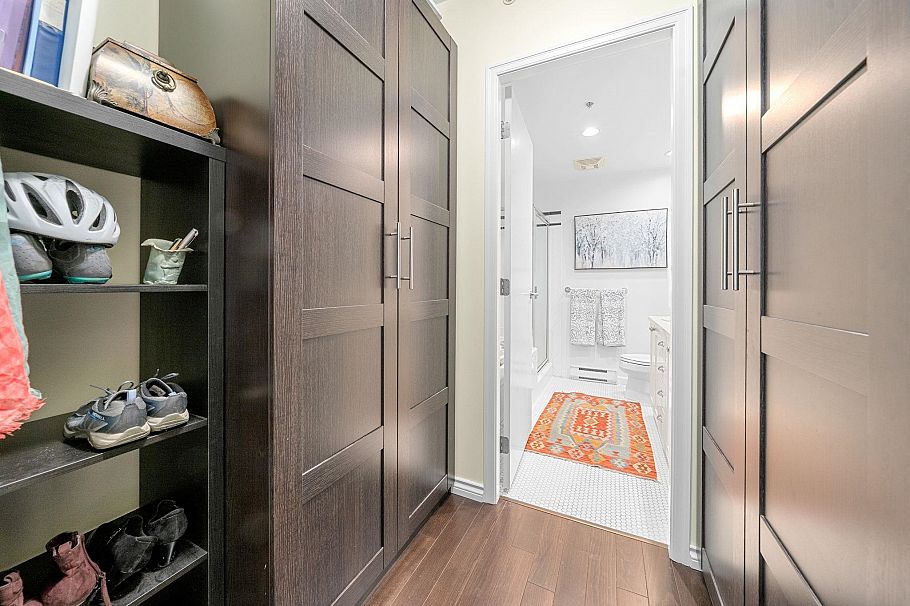 314 170 W 1st Street North Vancouver, BC - 18