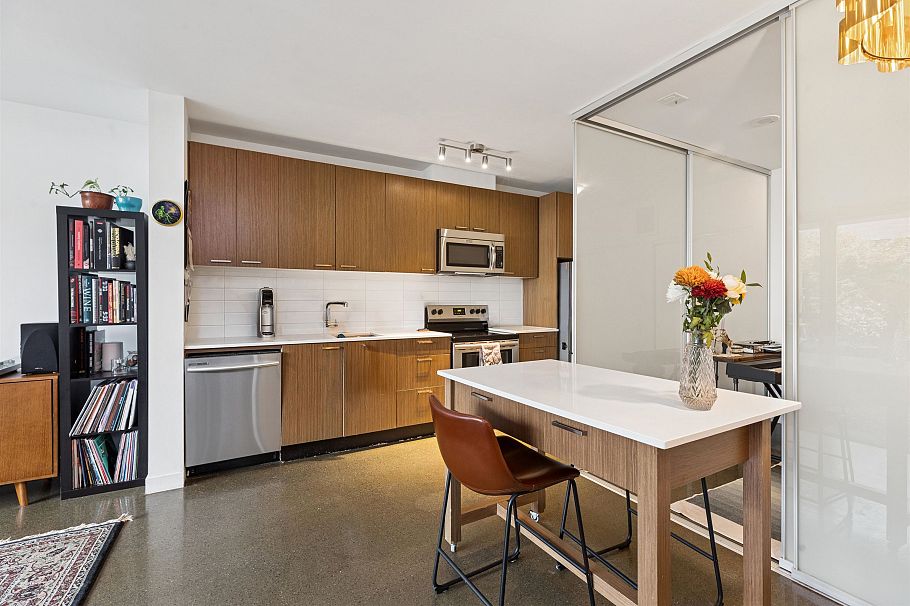 309 221 Union Street Vancouver, BC - 8