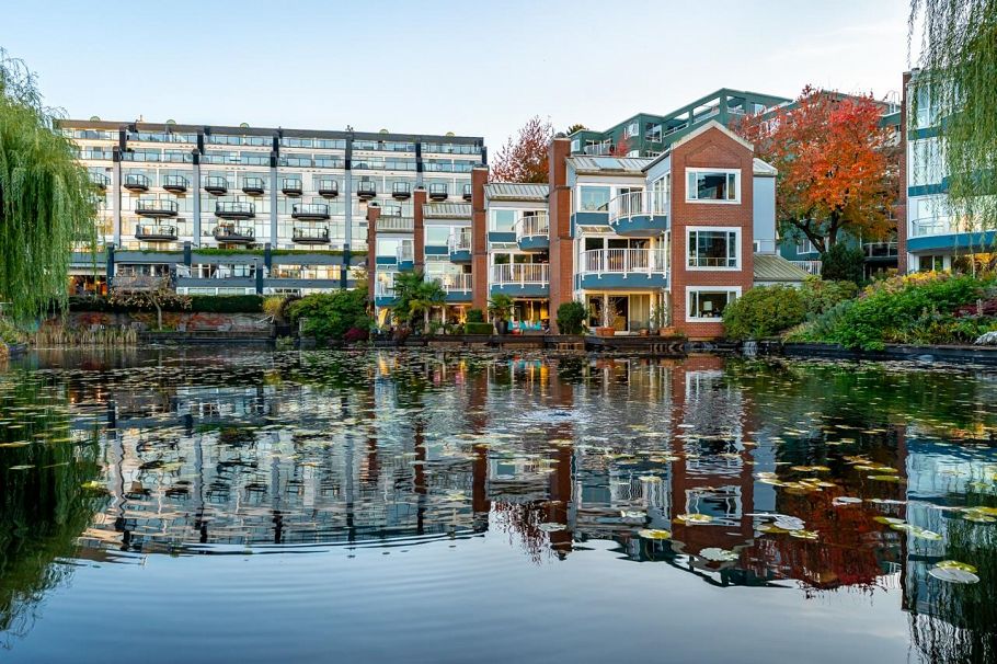 204 1551 Mariner Walk Vancouver, BC - 2