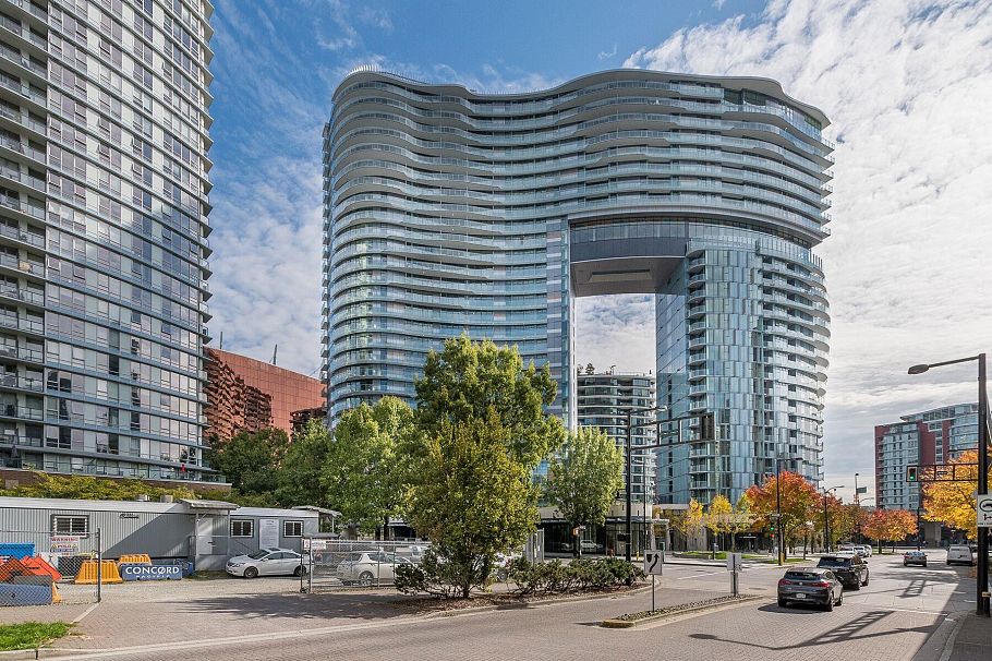 211 89 NELSON STREET, Vancouver BC V3J 1S7 Vancouver, BC - 2