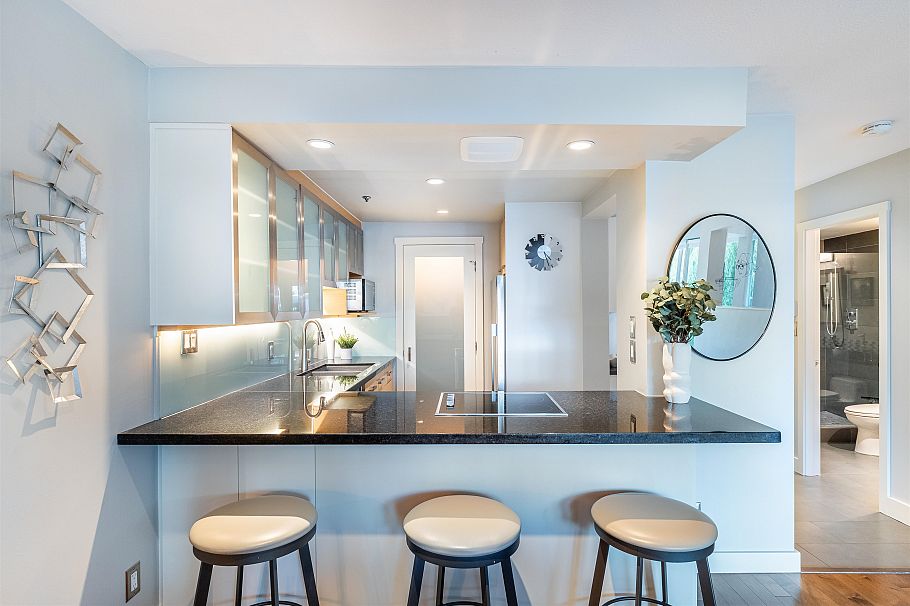 204 1551 Mariner Walk Vancouver, BC - 13