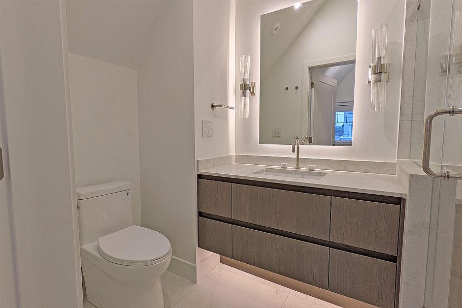 1139 W 33rd Avenue Vancouver, BC - 15