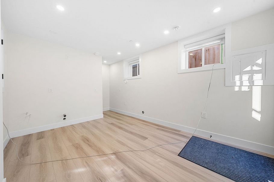 4318 Nanaimo Street Vancouver, BC - 19