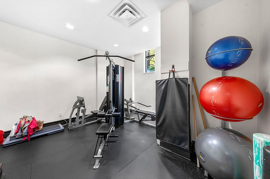 314 170 W 1st Street North Vancouver, BC - 32