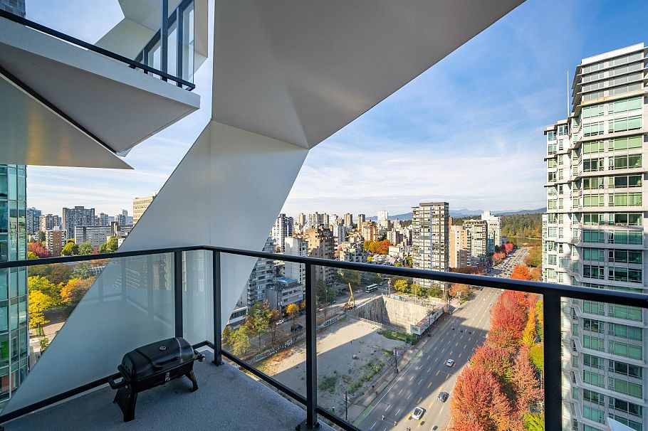 1905 620 Cardero Street West Vancouver, BC - 19