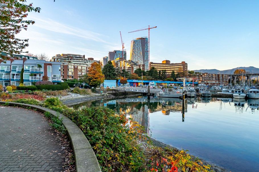 204 1551 Mariner Walk Vancouver, BC - 32