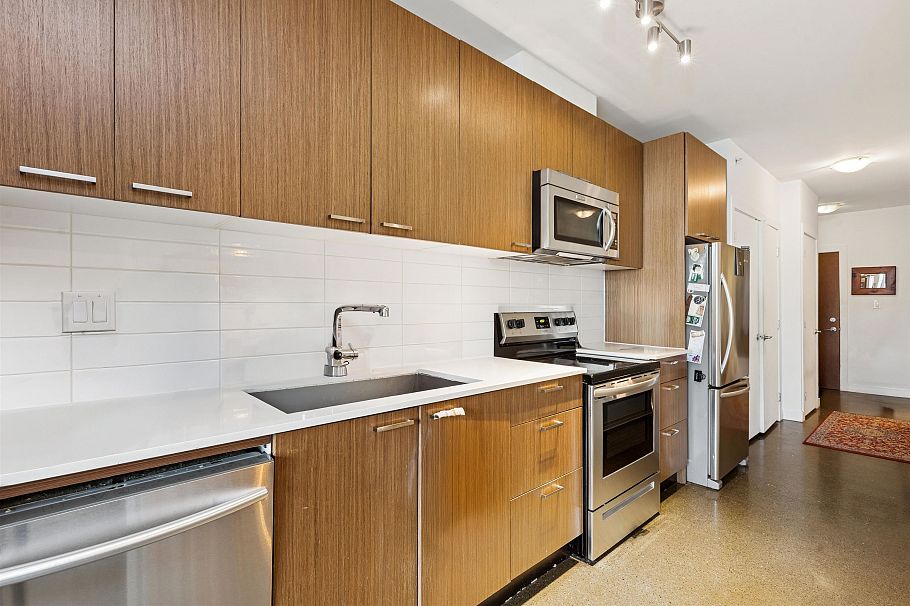 309 221 Union Street Vancouver, BC - 13