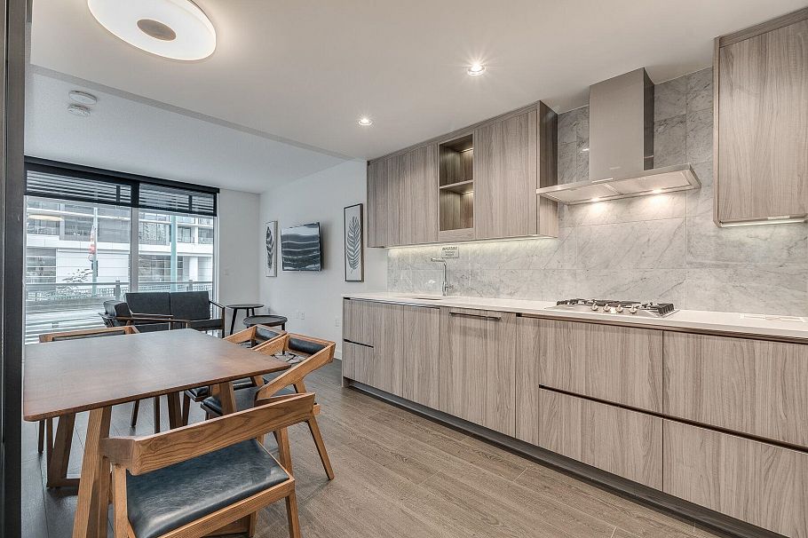 211 89 NELSON STREET, Vancouver BC V3J 1S7 Vancouver, BC - 4