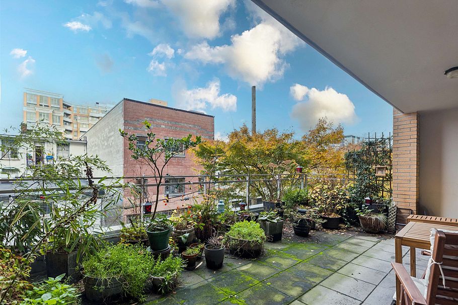 309 221 Union Street Vancouver, BC - 21