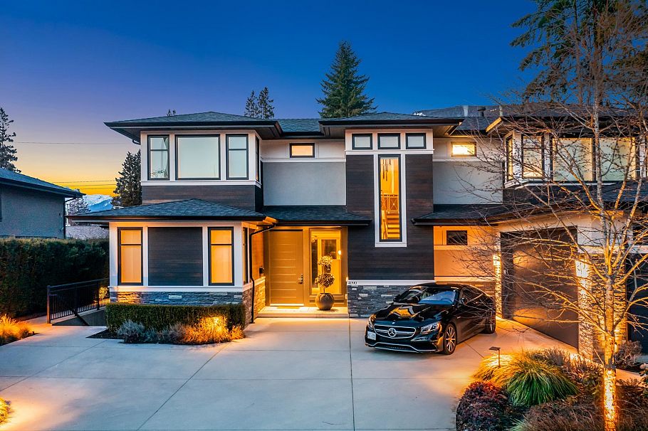 4090 Sunnycrest Drive North Vancouver, BC - 2