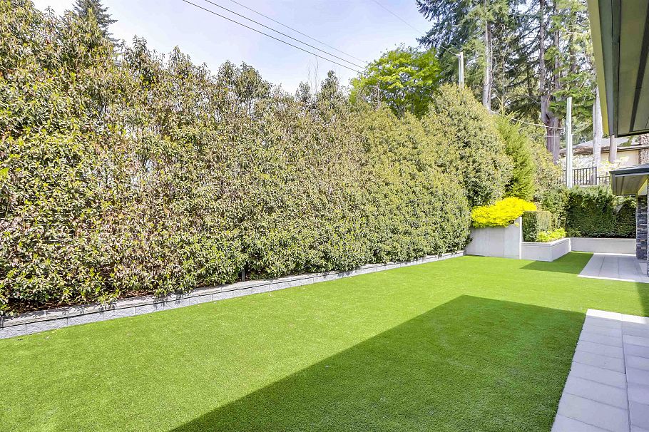 4090 Sunnycrest Drive North Vancouver, BC - 32