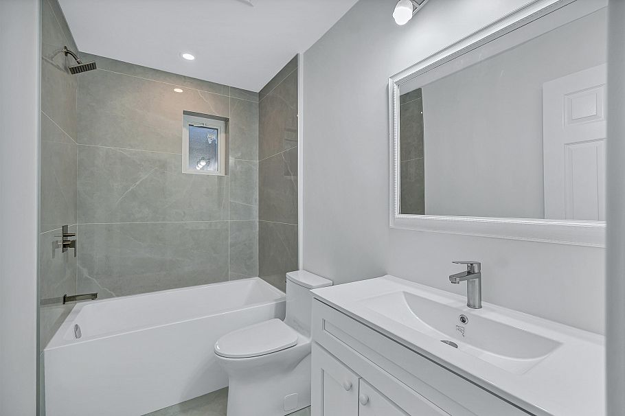 Ground Level 3507 ST. ANDREWS AVENUE, North Vancouver BC V7N 2A3 North Vancouver, BC - 16