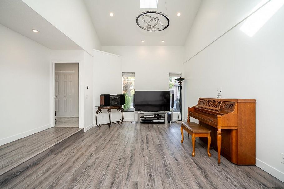 7225 Quatsino Drive Vancouver, BC - 5