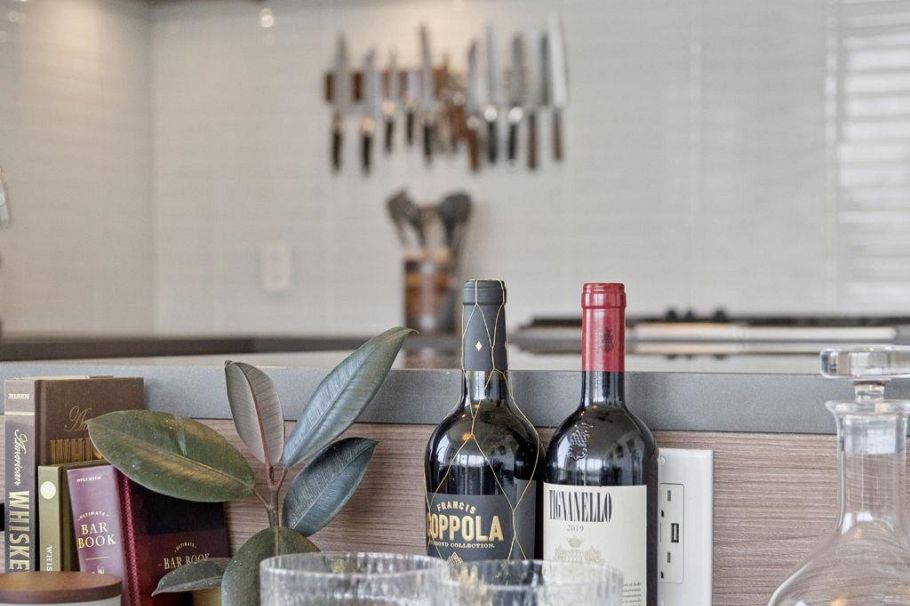 1702 1550 Fern Street North Vancouver, BC - 14