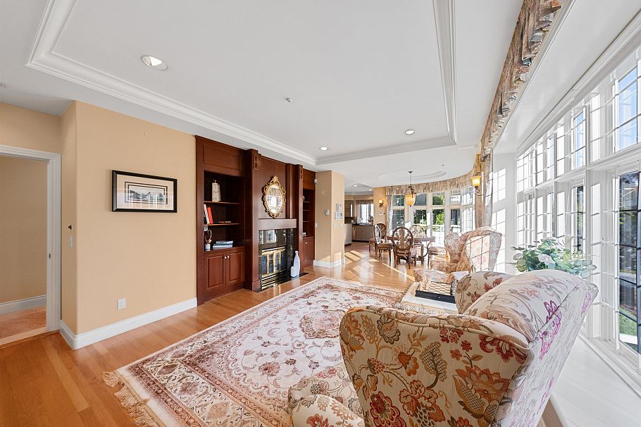 1426 W 48th Avenue Vancouver, BC - 5