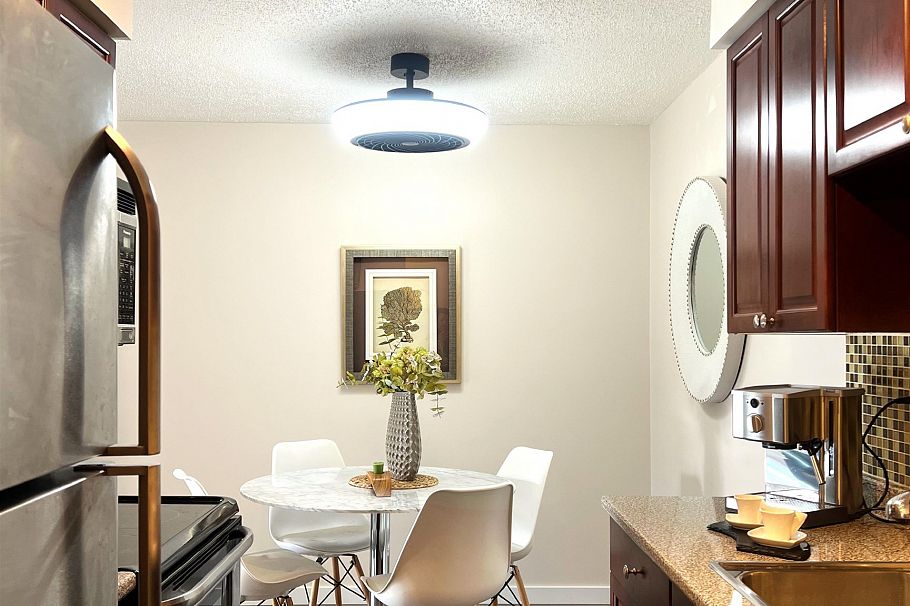 104 8775 Cartier Street Vancouver, BC - 8