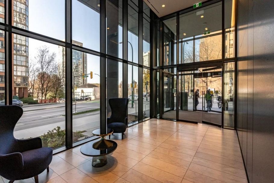 402 889 Pacific Street Vancouver, BC - 20