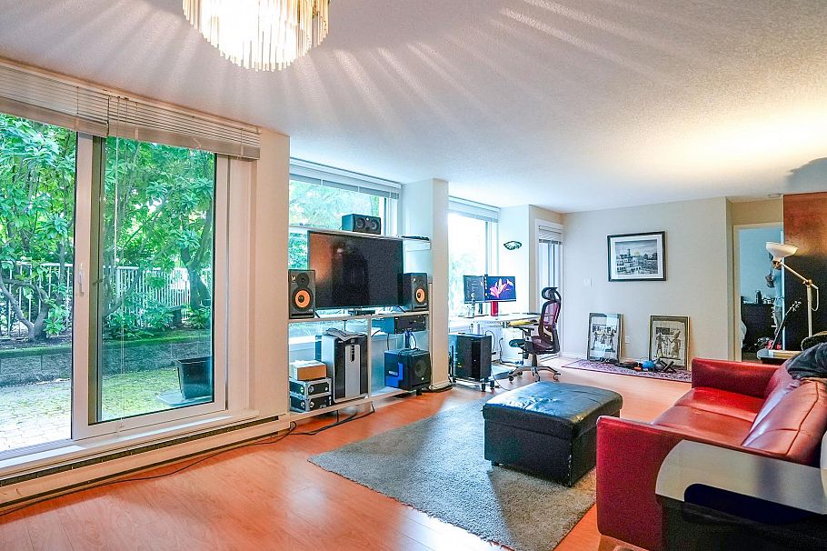 101 1845 Robson Street Vancouver, BC - 3