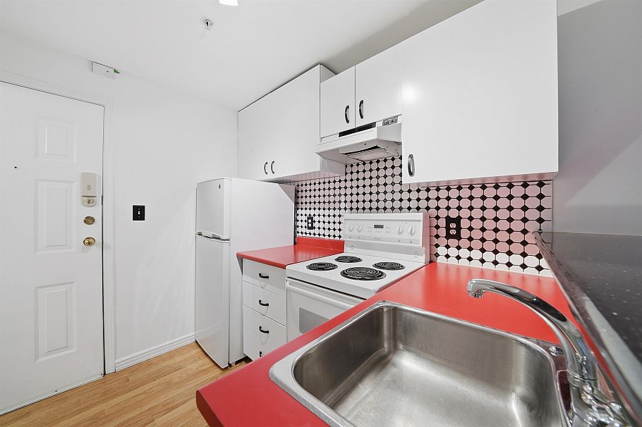 107 1940 Barclay Street Vancouver, BC - 4